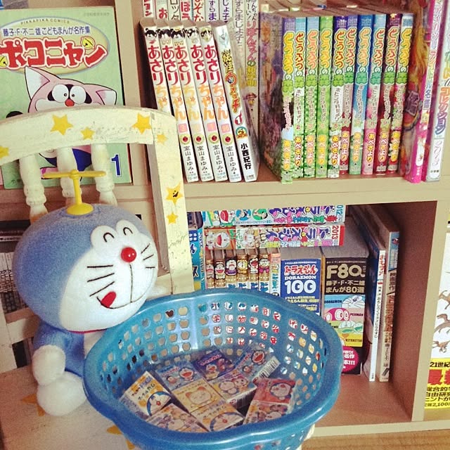 棚 漫画も大好き家族 古本で集めてるコミックは順番バラバラよ あさりちゃん好きな娘 足し算族 などのインテリア実例 14 08 19 15 08 46 Roomclip ルームクリップ