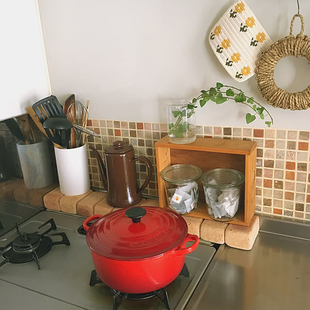 ル クルーゼ Le Creuset ルクルーゼ ココット ロンド ホーロー 鍋 Ih 対応 22cm チェリーレッドのレビュー 口コミとして参考になる投稿19枚 Roomclip ルームクリップ
