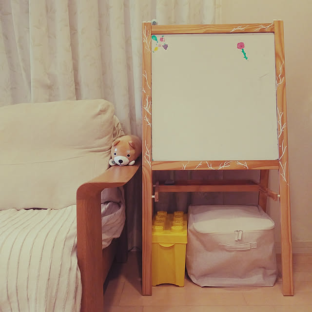 あす楽 送料無料 Ikeaイケア Malaお絵かき用イーゼル ホワイトボード 黒板のレビュー クチコミとして参考になる投稿3枚 Roomclip ルームクリップ