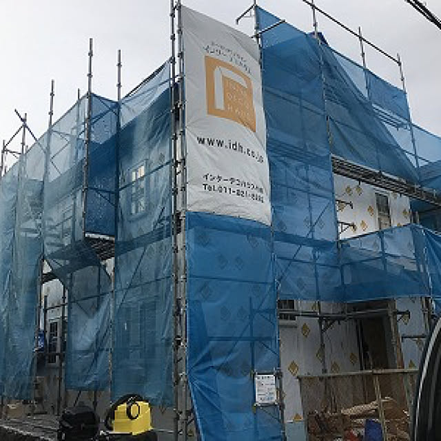 玄関 入り口 インターデコハウス札幌 ジョンソンホームズ 上棟 プロヴァンスの風の家 などのインテリア実例 17 11 15 13 43 19 Roomclip ルームクリップ