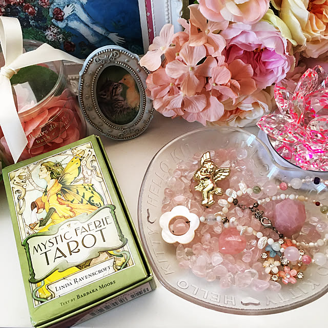 I I J タロットカード 78枚 ウェイト版 タロット占い ミスティック フェアリー タロット デッキ Mystic Faerie Tarot Deck 日本語解説書付き 正規品 のレビュー 口コミとして参考になる投稿3枚