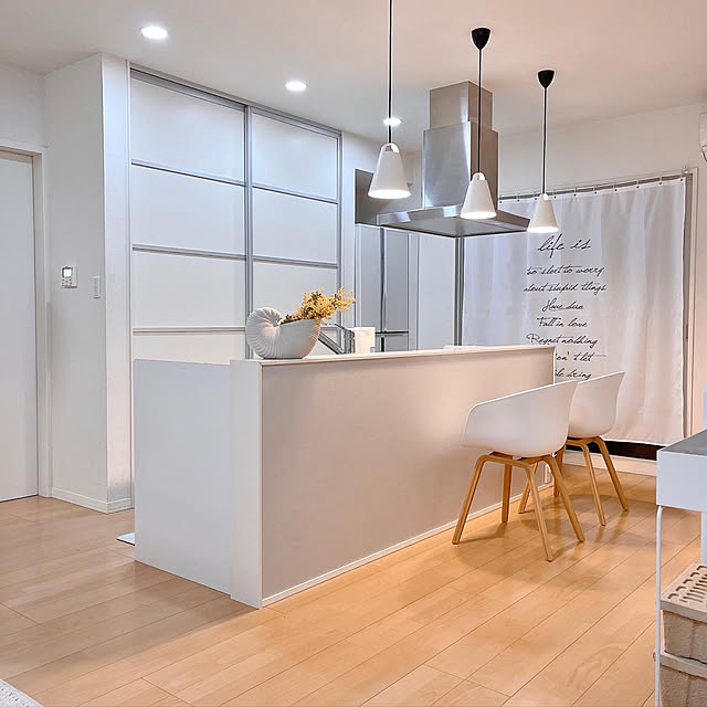 シャワーカーテン 筆記体の英字メッセージ風 シンプル モノトーンのレビュー クチコミとして参考になる投稿65枚 Roomclipショッピング