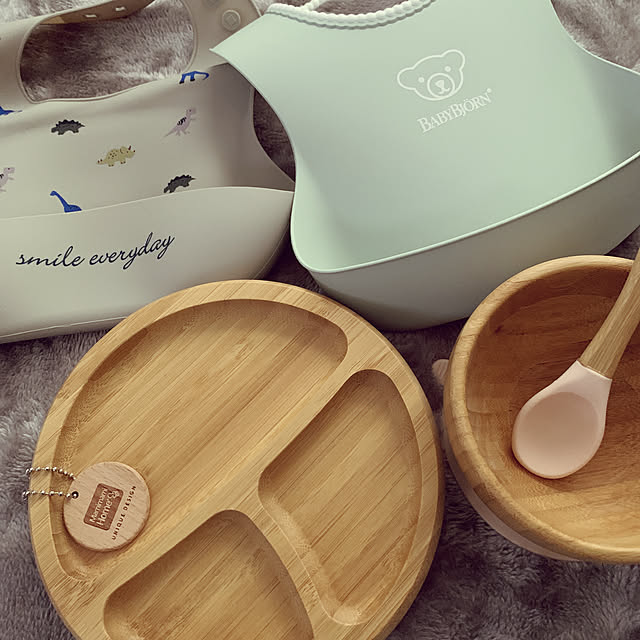 Mamimami Home ベビー ボウル プレート スプーン 食器 竹 吸盤付き 3点セット イエロー 離乳食 シリコン 自分で食べる 吸着 ひっくり返らない 皿 碗 ベビー 子供 食事 滑り止め 幼児 赤ちゃん 出産祝い ギフトのレビュー クチコミとして参考になる投稿1枚 Roomclip