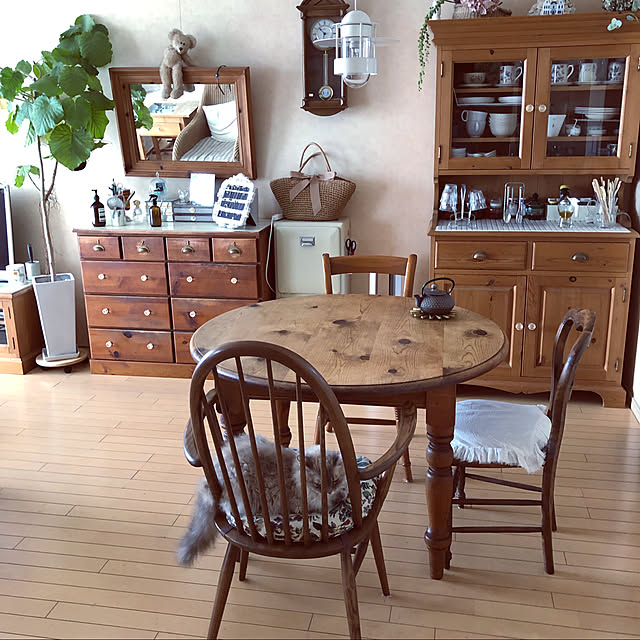 写真付きレビュー 7505 24 カップ ビン プル 全3色 引き出し 取っ手 キッチン アンティーク 収納扉 Diy 通販 取手 金具 真鍮 ゴールド リメイク おしゃれ 交換 ブラック シルバー の通販商品 口コミ情報 Roomclipショッピング