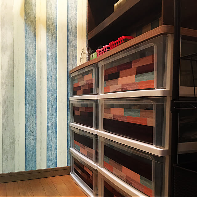 より厚い リメイクシート Homein 壁紙 シール はがせる 木目 防水 防カビ 賃貸適用 浴室 キッチン リフォームシート トイレ 家具 床 フロア テーブル 耐熱 カッティングシート のり付き 掃除簡単 インテリア 多彩木目調 44x0cmのレビュー クチコミとして参考になる投稿5枚