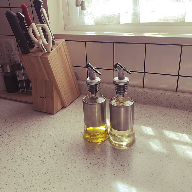Tanka 型漏れ防止 オイルボトル 0ml ガラス オイルポット 油容器 調味料 容器 耐熱ガラス オイル差し 醤油ボトル 酢ボトル ドレッシングボトル 家庭キッチン用 0mlx2本 漏斗 のレビュー 口コミとして参考になる投稿8枚