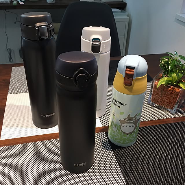 サーモス 水筒 真空断熱ケータイマグ 500ml Jnr 501 Thermos 軽量 コンパクト ステンレス 携帯マグ マグボトル 保温 保冷 直飲み 子供 大人 キッズ 0 5l 19 秋冬のレビュー クチコミとして参考になる投稿2枚 Roomclip ルームクリップ サーモス 水筒 真空断熱ケータイマグ 500ml Jnr 501 Thermos 軽量 コンパクト ステンレス 携帯マグ マグボトル 保温 保冷 直飲み 子供 大人 キッズ 0 5l 19 秋冬のレビュー クチコミとして参考になる投稿2枚 Roomclip ルームクリップ