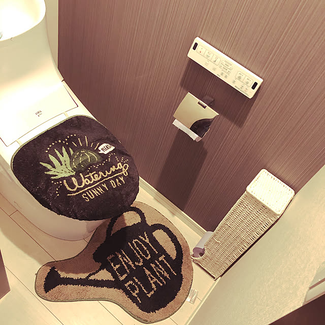 オカトー 土日祝も営業 Greenトイレカバー マット2点u O型 トイレ2点セット トイレ 便座カバー フタカバー トイレマット トイレタリー おしゃれ かわいい 北欧 ブルックリン 西海岸 動物 ガーデン ナチュラル クマ じょうろ サボテンのレビュー 口コミとして