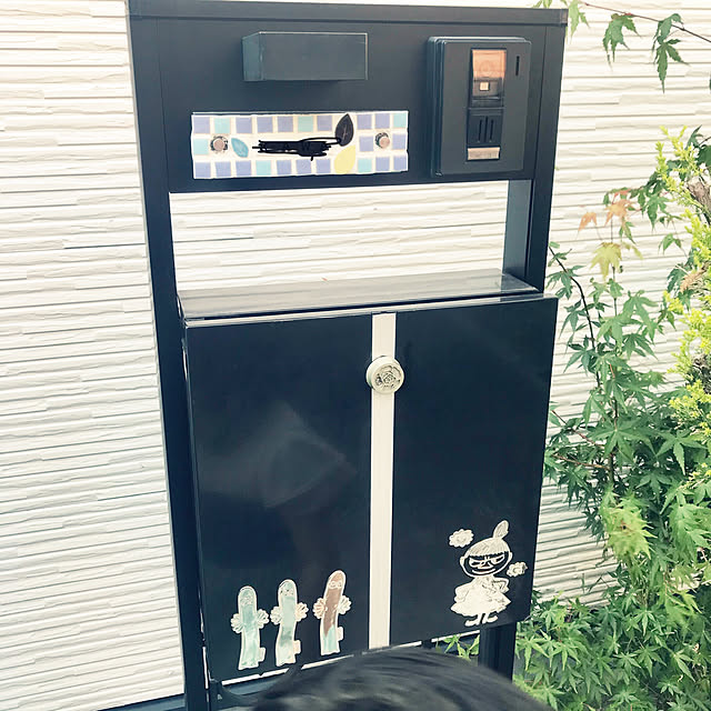 写真付きレビュー エンブレムステッカー ムーミン 明邦 車 ステッカー メタリック シルバー 目印 カーアクセサリー キャラクター ファンシーグッズ Fmの通販商品 口コミ情報 Roomclipショッピング