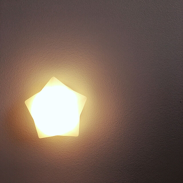 大光電機 DAIKO LEDブラケットライト 電球色 非調光タイプ 白熱灯60Wタイプ 天井・壁面取付兼用 シリコン製星形  DBK-38722Yのレビュー・口コミとして参考になる投稿8枚 | RoomClipショッピング