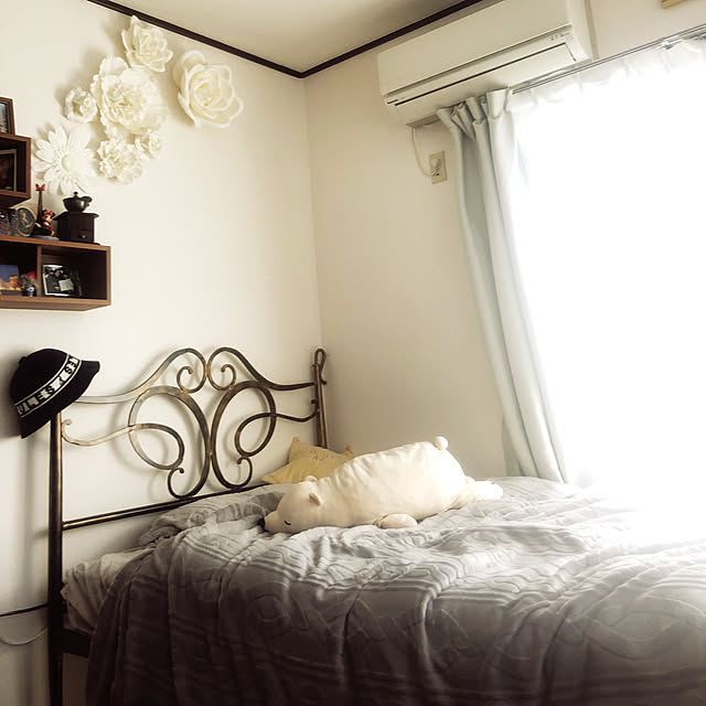 10 Offクーポン配布中 ベッド セミダブル パイプ 組立設置無料 パピヨン 金属製 アイアン 蝶 ブロンズ ラグジュアリー エレガント アンティーク調 姫系 お姫様ベッド プリンセス ベット 高品質 おしゃれ 新生活 フレーム マットレス別売り 送料無料のレビュー クチコミ