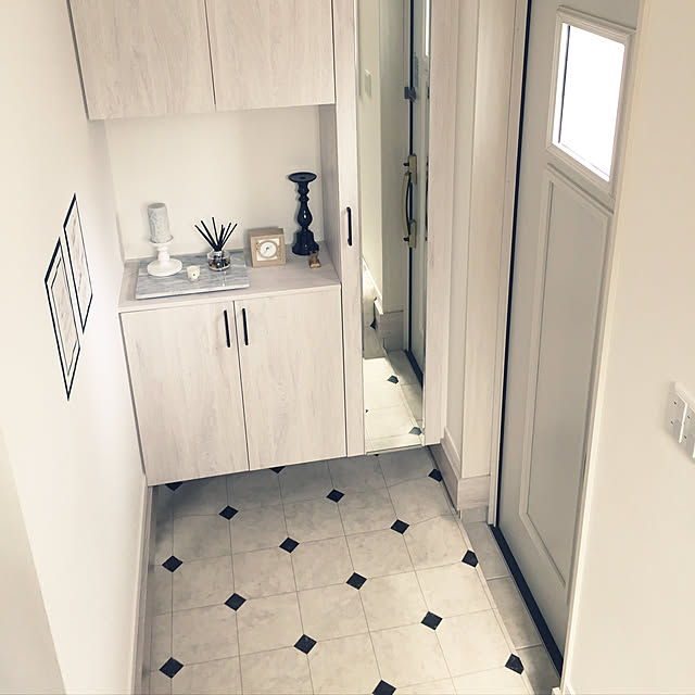 クッションフロア タイル柄 サンゲツ 床材 フローリング ラグ マット 石目 タイル レトロ テラコッタ リビング 寝室 トイレ キッチン 玄関 マンション 賃貸 住宅 店舗 サロン ショップ カーペット 敷物 リフォーム Diy 補修 へこみ 01xのレビュー クチコミとして参考に