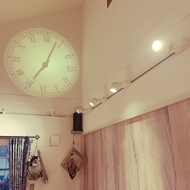 Led プロジェクタークロック Roman ローマン インテリア 店内装飾 壁時計 おしゃれ雑貨 プロジェクション 壁 投影 時計 置き 壁掛け モノトーン ギフト 全4柄 2色のレビュー クチコミとして参考になる投稿7枚 Led プロジェクタークロック Roman ローマン インテリア 店内装飾 壁時計 おしゃれ雑貨 プロジェクション 壁 投影 時計 置き 壁掛け モノトーン ギフト 全4柄 2色のレビュー クチコミとして参考になる投稿7枚