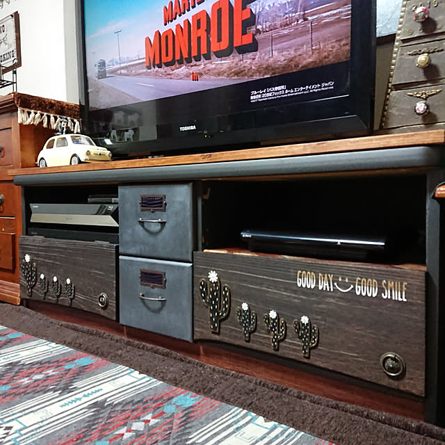 ターナー色彩 アイアンペイント アンティークシルバー 0ml 塗料 Iron 鉄 金属 水性 家具 雑貨 塩ビパイプ 塗装 Diy リメイク 男前 アンティークのレビュー クチコミとして参考になる投稿18枚 Roomclip ルームクリップ