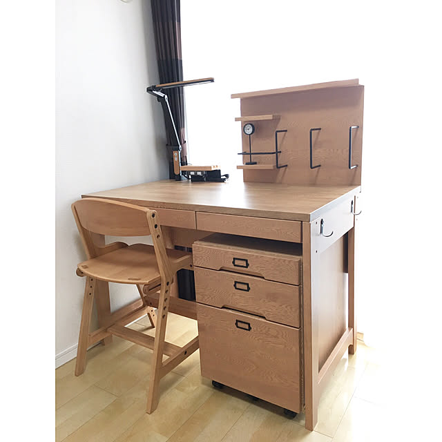 ニトリ ロータイプデスク Apd 1 Lbr のレビュー 口コミとして参考になる投稿8枚