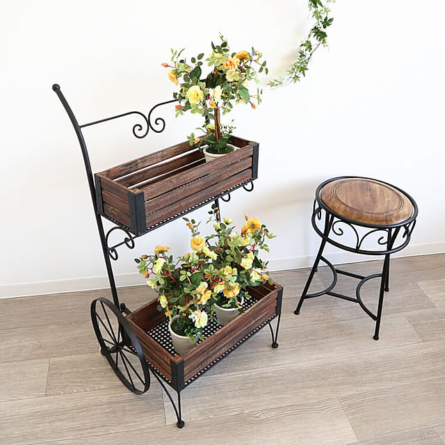 かわ畑貿易 プランター かわいい 花台 おしゃれ 木製 花車2段 1509ifh014のレビュー 口コミとして参考になる投稿2枚