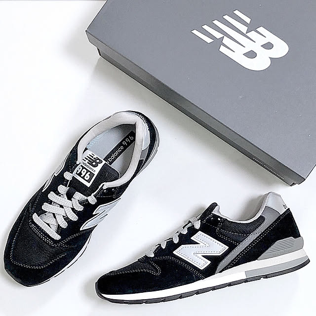 クーポンで500円引き ニューバランス 996 レディース メンズ スニーカー Cm996 New Balance おしゃれ 定番 人気 シューズ 靴 ブランド ローカット スエード スウェード 売れ筋 ブラック 黒 グレー 灰 レッド 赤 ネイビー 紺のレビュー クチコミとして参考になる投稿1枚