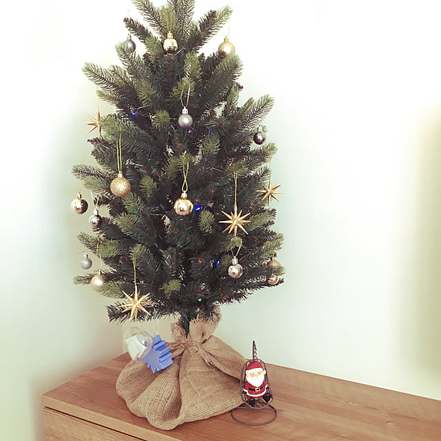 写真付きレビュー クリスマスツリー ツリー オーナメントセット なし おしゃれ 収納箱付き 90cm 小型 小さめ 小さい コンパクト ドイツトウヒ ツリー風 飾り付け自由 スリム かわいい 可愛い 卓上 北欧風の部屋にも ブラックフライデーの通販商品 口コミ情報 Roomclip