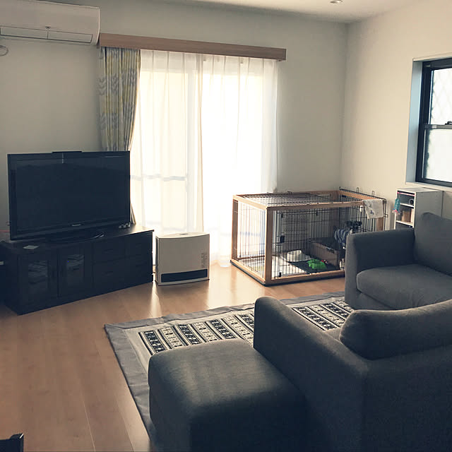 1枚入り 幅100cm 丈245 260cm 送料無料 既製 既成 カーテン ドレープ 厚地 厚手 ドレイプおしゃれ オシャレ マナベ インテリアびっくり 形状記憶 ウェーブ 遮光2級 窓 レール フック 多サイズ 既製カーテン Un438のレビュー クチコミとして参考になる投稿1枚