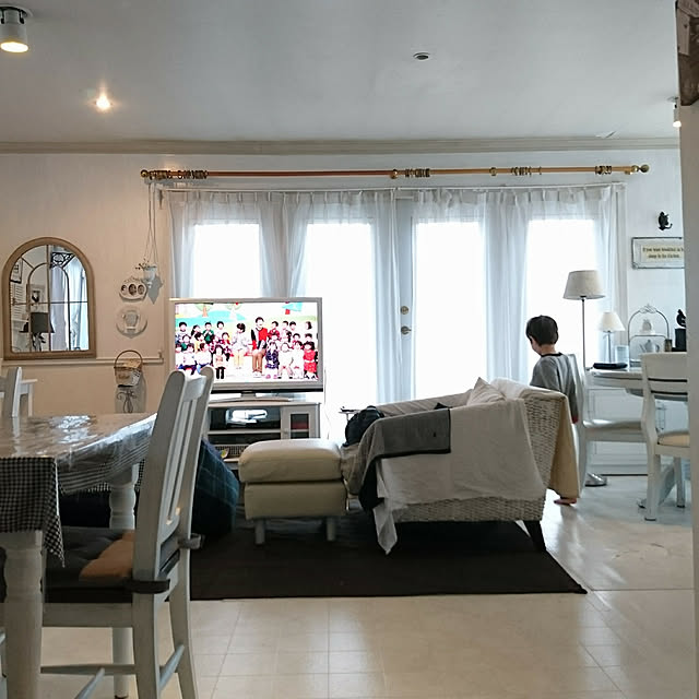 日ポイント8倍 ウォールミラー 鏡 姿見 壁掛 スチール 窓 デザインミラー インテリア おしゃれ インスタ映え Tsm 47 送料無料 のレビュー クチコミとして参考になる投稿6枚 Roomclip Item