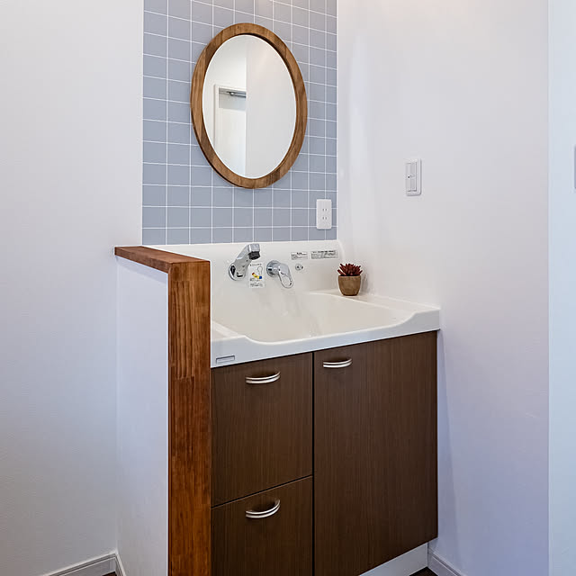 Mbe0753mh Yeae075rahc Eww1 トクラス 洗面台 洗面化粧台 Ej 寒冷地 間口750 引き出し ホワイトのレビュー クチコミとして参考になる投稿5枚 Roomclip ルームクリップ