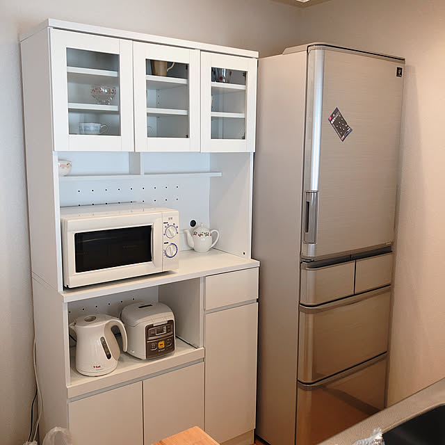 写真付きレビュー 送料無料 キッチンボード 幅90 レンジボード 食器棚 キッチン 収納 棚 家電収納 キッチン収納 一人暮らし スリム おしゃれ シンプル キッチンボード レンジ台 白 ベルーナ インテリア おしゃれなキッチンボード 食器棚の通販商品 口コミ情報 写真付きレビュー 送料無料 キッチンボード 幅90 レンジボード 食器棚 キッチン 収納 棚 家電収納 キッチン収納 一人暮らし スリム おしゃれ シンプル キッチンボード レンジ台 白 ベルーナ インテリア おしゃれなキッチンボード 食器棚の通販商品 口コミ情報