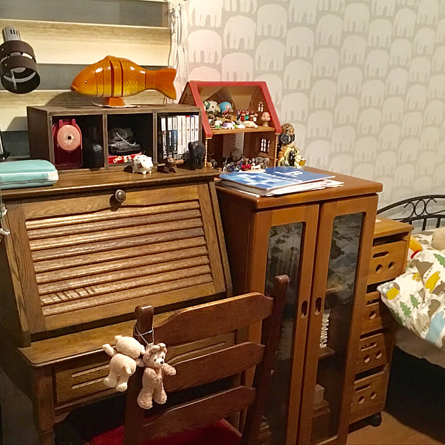 壁紙 のり付き 壁紙 のりつき クロス 蓄光 星 宇宙 夜空 防かび サンゲツ Fe 1375のレビュー クチコミとして参考になる投稿5枚 Roomclip Item