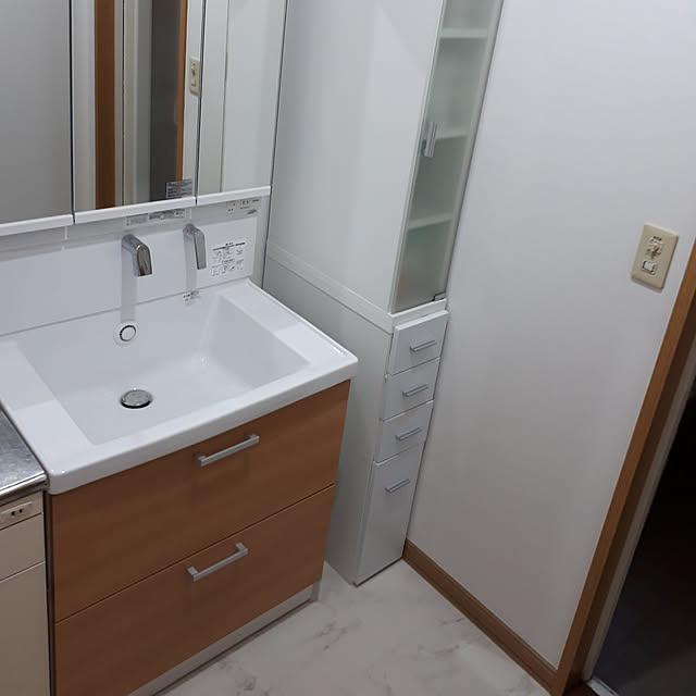 時間帯指定不可 Toto Kzシリーズ Ldcb075bcggg1b 750mm洗面化粧台 2段引出し パナシェアクア のレビュー クチコミとして参考になる投稿1枚 Roomclip Item