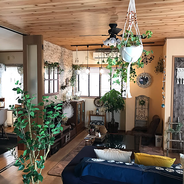 ダクトレール専用 吊り下げフック Duct Rail Hook ダクトレール用 ライティングレール用 配線ダクト用 ショップライン用 オフィス 書斎 ダイニング ボタニカル インダストリアル ブラック ホワイト モノトーン リノベーション ライティングツール 吊りフックのレビュー ダクトレール専用 吊り下げフック Duct Rail Hook ダクトレール用 ライティングレール用 配線ダクト用 ショップライン用 オフィス 書斎 ダイニング ボタニカル インダストリアル ブラック ホワイト モノトーン リノベーション ライティングツール 吊りフックのレビュー