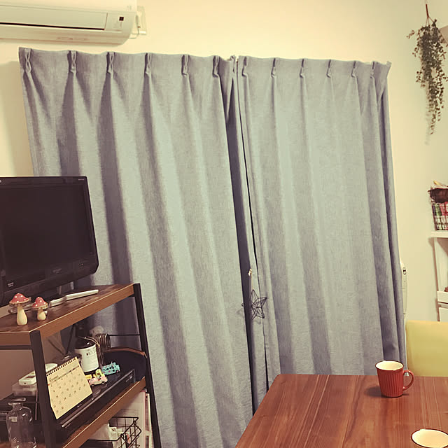 ニトリ 遮光2級カーテン レーナ ターコイズブルー 100x0x2 のレビュー 口コミとして参考になる投稿8枚 Roomclip ルームクリップ