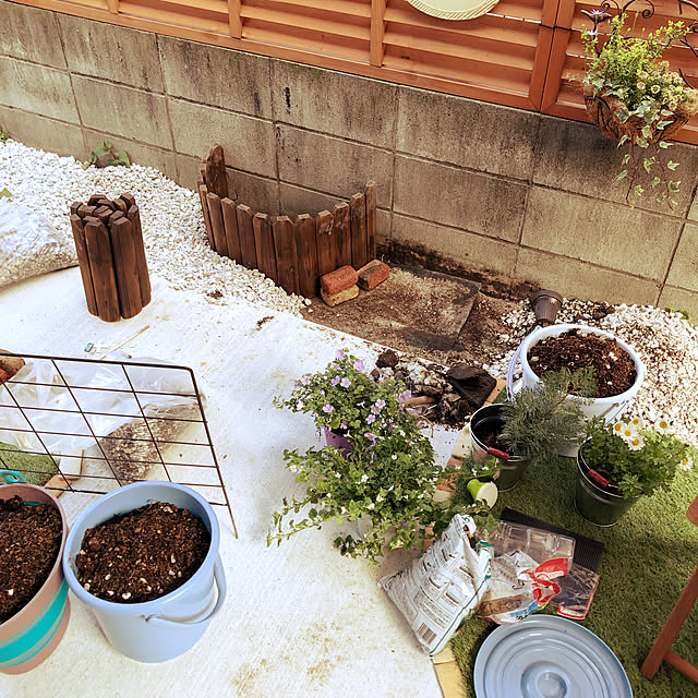 着後レビューで今治タオル他 タカショー 先割花壇フリー ブラウン 中 花壇フェンス 連杭 エッジ 約 幅1000mm 奥行26mm 高さ300mm 花壇に合わせて形を変えられますのレビュー クチコミとして参考になる投稿10枚 Roomclipショッピング
