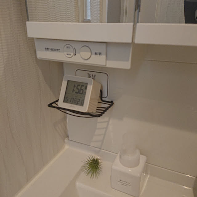 Keyuca公式店 ケユカ Cube 電波クロック ホワイト 目覚まし時計 W74 H72 D50mm ライト付き 置き時計 電波時計 置時計 コンパクト シンプル 結婚祝い 引越し祝い 新生活 新築祝い ギフト プレゼント 時計 おしゃれ 温度 置き型 アラームクロック アラーム時計 とけいの