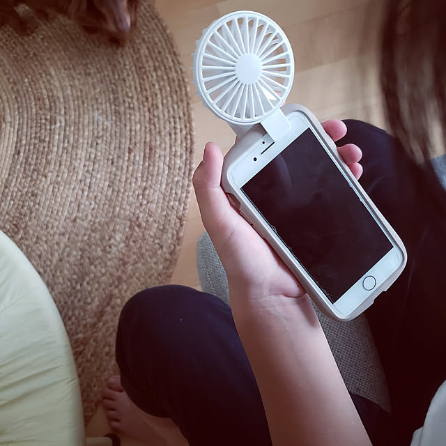 写真付きレビュー 扇風機 クリップ付き クリップファン クリップ扇風機 ミニ ハンディファン 携帯用 ミニ扇風機 Usb充電 ミニファン 小型 Usb扇風機 スマホ コンパクト 熱中症対策 送料無料 お宝プライス スマホ扇風機ha978 の通販商品 口コミ情報 Roomclip