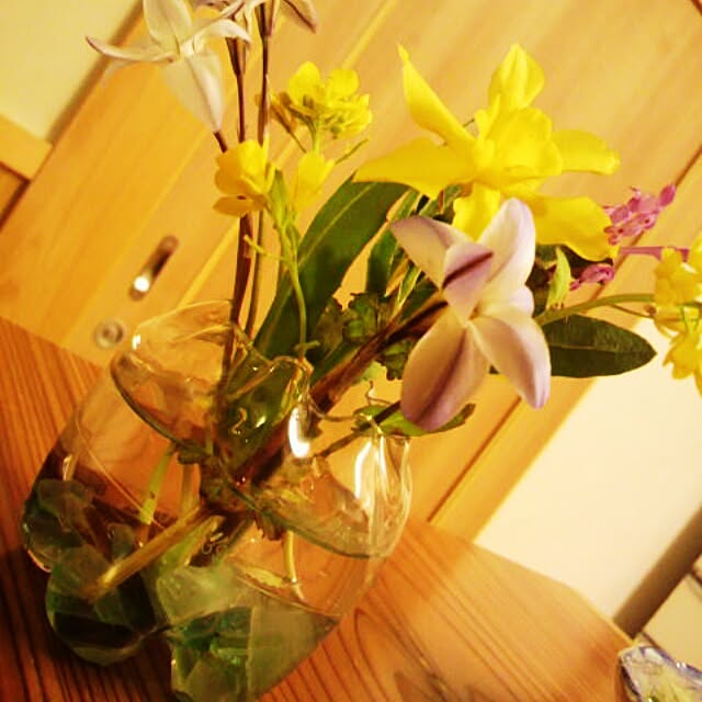 部屋全体 ペットボトル 花 シーグラス 手作り などのインテリア実例 14 04 07 02 22 18 Roomclip ルームクリップ