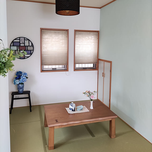 漆喰風 ひとりで塗れるもん 22kg 4 5 6畳用 練り済 ぬり壁 壁紙の上から塗れる 塗料 石灰製壁材 自然 天然塗り壁材 Diy 内装仕上げ材 左官 湿度調整 消臭 断熱 保湿 防カビ 塗りやすい リフォーム トミーブルー グレー 塗装 しっくい 漆喰風 壁 塗料 直送品 ぬれるもん