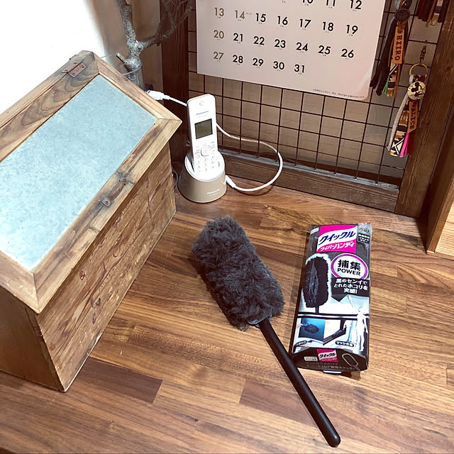 花王 クイックルワイパー フロア用掃除道具 ブラックカラー ハンディ 本体のレビュー 口コミとして参考になる投稿10枚 Roomclip Item