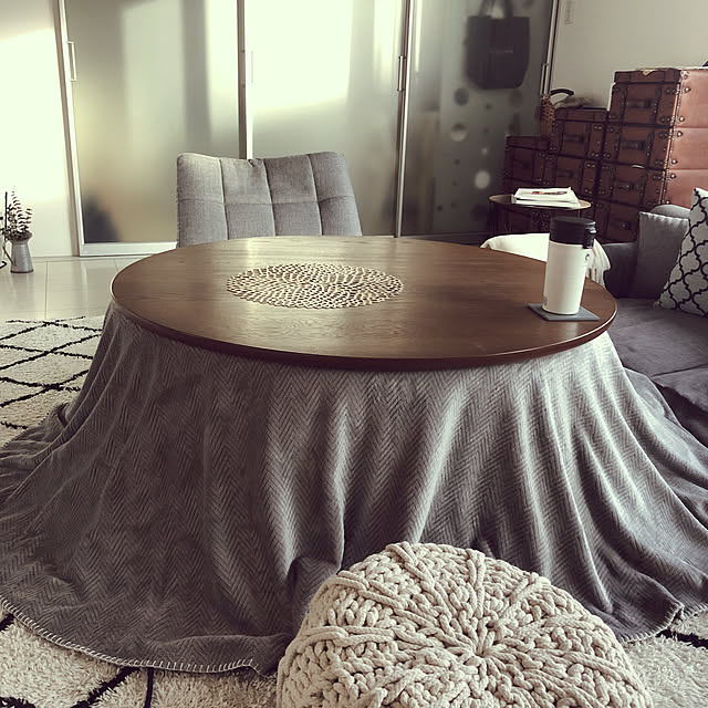 25日時 4h全品p5倍 こたつ布団カバー 円形 丸型 ヘリンボン 直径 215cm あったか 暖か こたつカバー こたつ掛け布団カバー 炬燵カバー 洗える 手洗い可 模様替え 冬 防寒 対策 お洒落 おしゃれ ナチュラル シンプル 無地 エムールベビーのレビュー クチコミとして 25日時 4h全品p5倍 こたつ布団カバー 円形 丸型 ヘリンボン 直径 215cm あったか 暖か こたつカバー こたつ掛け布団カバー 炬燵カバー 洗える 手洗い可 模様替え 冬 防寒 対策 お洒落 おしゃれ ナチュラル シンプル 無地 エムールベビーのレビュー クチコミとして