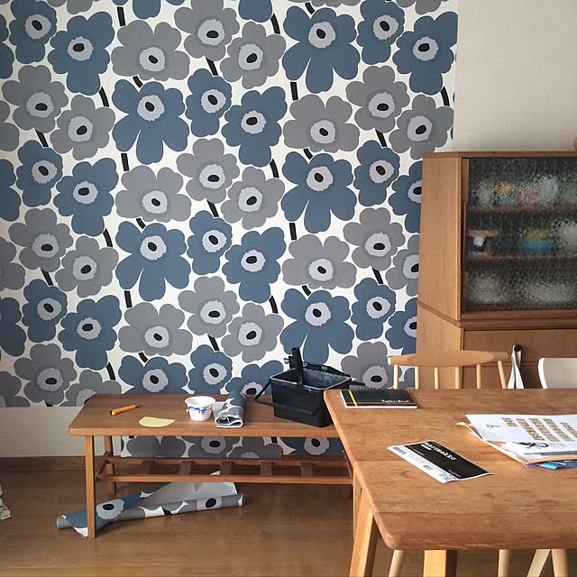 選べる4色 マリメッコ ウニッコ 壁紙 幅70cm 1m単位で切り売り Marimekko Unikko Essential 定番シリーズ 他の商品との同梱不可 輸入壁紙 Wallcoverings のレビュー クチコミとして参考になる投稿6枚 Roomclip ルームクリップ