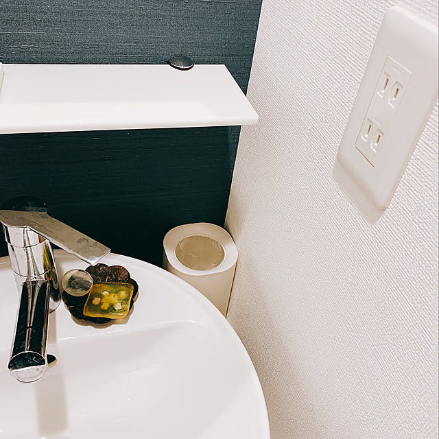 Keyuca ケユカ Sooq トイレポット トイレポット サニタリーボックス ダストボックス トイレ用品 ケース付き ゴミ箱 ごみ箱 コーナーポット おしゃれ オシャレ シンプル デザイン 通販 楽天 のレビュー クチコミとして参考になる投稿2枚 Roomclip Item