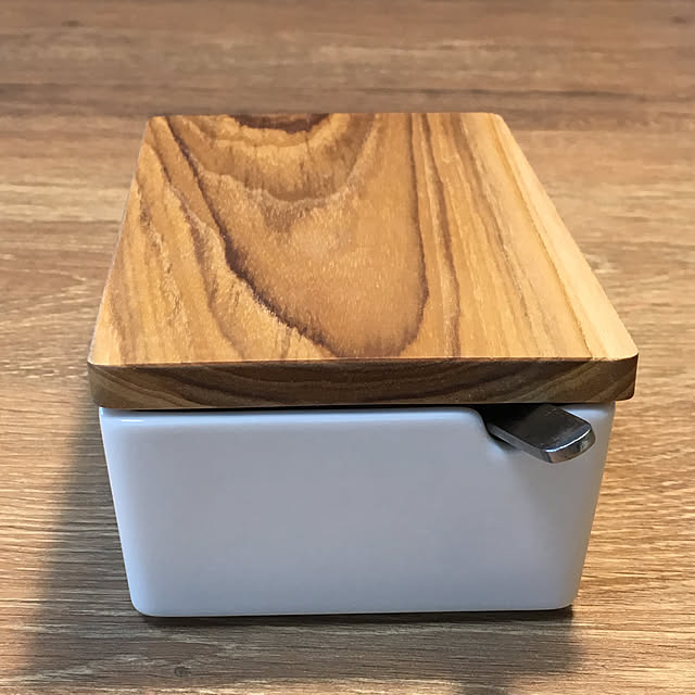Lolo 木蓋バターケース ホワイト 200g のレビュー クチコミとして参考になる投稿1枚 Roomclip ルームクリップ
