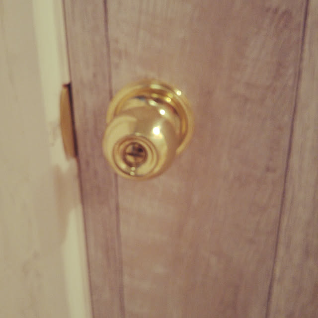 輸入 ドアノブセット 真鍮 ゴールド クイックセット Kwikset製 ノブセット 300p3cp 内締錠 非常解錠付き ドアノブ交換 チューブラ錠 おしゃれ 室内ドアノブ トイレドアノブ Diy ステイホーム 福袋 クリスマス のレビュー クチコミとして参考になる投稿5枚