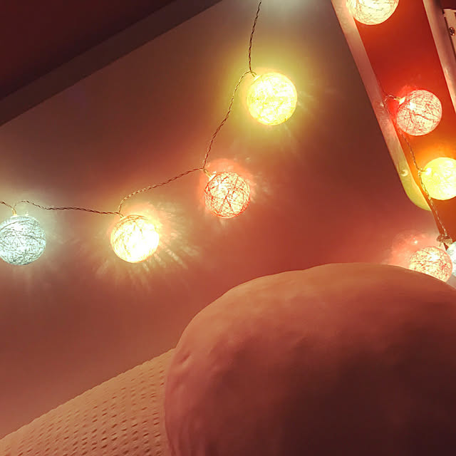 Pse取得 スイッチ付き Led コットンボールランプ クッカ Kukka インテリア ガーランド 間接照明 かわいい おしゃれ 壁 雑貨 飾り オーナメントボール パーティー リビング 居間用 照明器具 電気 イルミネーション ツリー のレビュー クチコミとして参考になる投稿10枚 Pse取得 スイッチ付き Led コットンボールランプ クッカ Kukka インテリア ガーランド 間接照明 かわいい おしゃれ 壁 雑貨 飾り オーナメントボール パーティー リビング 居間用 照明器具 電気 イルミネーション ツリー のレビュー クチコミとして参考になる投稿10枚