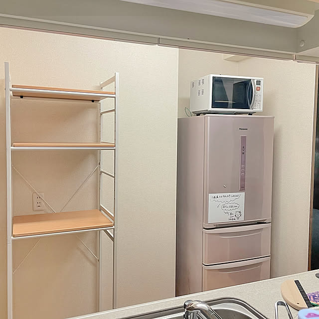 アイリスオーヤマ キッチンラック スリム 収納 冷蔵庫ラック 安い 冷蔵庫収納 キッチン収納 省スペース 隙間収納 おしゃれ 冷蔵庫上 予約品 5月上旬頃入荷予定のレビュー 口コミとして参考になる投稿22枚 Roomclip ルームクリップ アイリスオーヤマ キッチンラック スリム 収納 冷蔵庫ラック 安い 冷蔵庫収納 キッチン収納 省スペース 隙間収納 おしゃれ 冷蔵庫上 予約品 5月上旬頃入荷予定のレビュー 口コミとして参考になる投稿22枚 Roomclip ルームクリップ