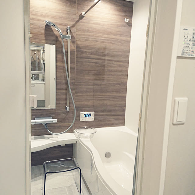 風呂椅子 風呂いす 座面高さ30cm 高め 高い おしゃれ バスチェア お風呂セット お風呂グッズ バスグッズ 風呂イス お風呂 椅子 シャワーチェアー お風呂チェア 介護 お風呂雑貨 バスルーム バス雑貨 アクリル コの字 透明 フランクタイム バスチェアー L 2点セット の