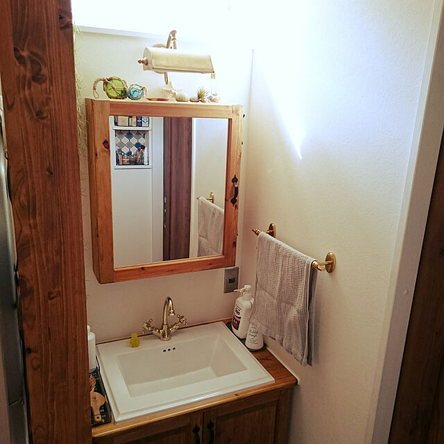 【写真付きレビュー】洗面台 幅75 カントリー ウォッシュキャビネット ミラー付き 日本製 鏡 収納 家具 手作り 木 木製 北欧 無垢