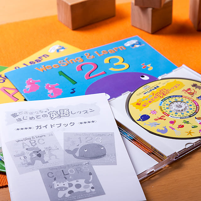 絵本 歌でおぼえる はじめての英語レッスン Cdと絵本3冊のセット 歌詞カード付 英語教材 子供 幼児 1歳 2歳 3歳 4歳 5歳 Withthesong 英語伝 Eigoden 通販 洋書 幼児 英語歌cd 本3冊 Sbmea Org
