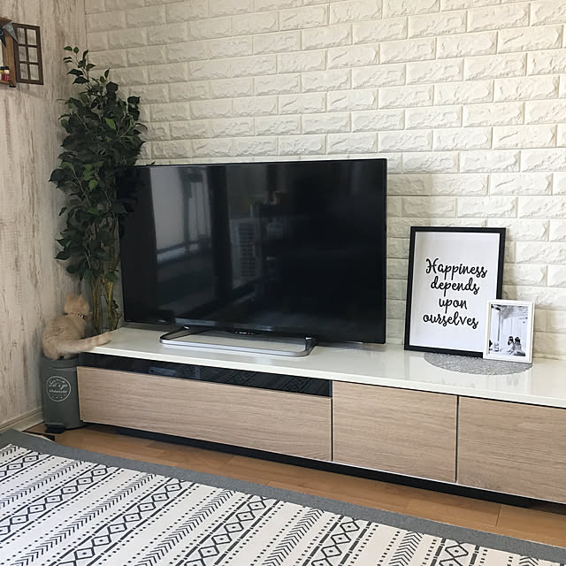 写真付きレビュー Kinlo 壁紙シール リメイクシート 61 500cm 木目 壁紙 メイクシート 壁家具フロア 賃貸 貼るだけ模様替え 補修 接着剤付き 厚手 防水 防汚 耐熱 多用途 Diy ウォールステッカー キッチン トイレ テーブル 木目調 ダークブラウン の通販商品 口コミ情報