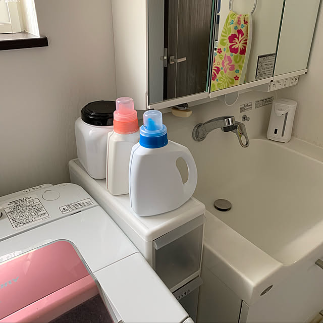 株式会社ケイオミラクル Miracle Story 国際特許 正規品 マグネットで吊り下げる お洒落 石鹸ホルダー ソープホルダー おしゃれ 石鹸置き ソープディッシュ せっけん台 シャンプー 箱 ネット 石鹸ケース 石鹸台 石けん台 Newセミシルバー Roy のレビュー