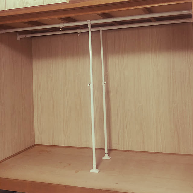 平安伸銅工業 押入れ収納 つっぱり棒支えポール付 つっぱり棒 ホワイト 幅110 190cm 高さ69 115cm 耐荷重50 40kg Kop 110のレビュー クチコミとして参考になる投稿2枚