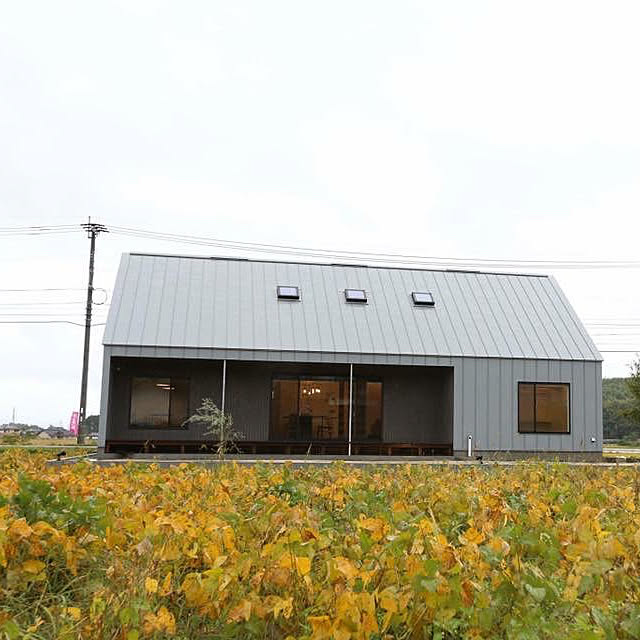 平屋 記録用 ガレージハウス ガルバリウム鋼板 田んぼのインテリア実例 17 10 30 08 18 26 Roomclip ルームクリップ